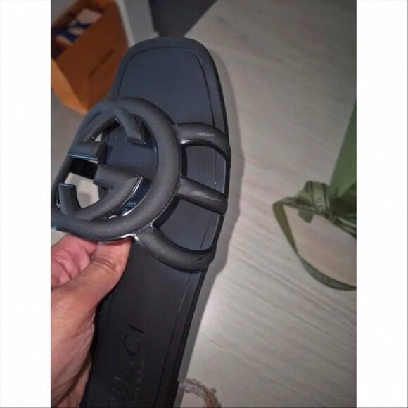 Gucci Women Sandals Slides Rubber .size9.5 - Picture 4 of 7